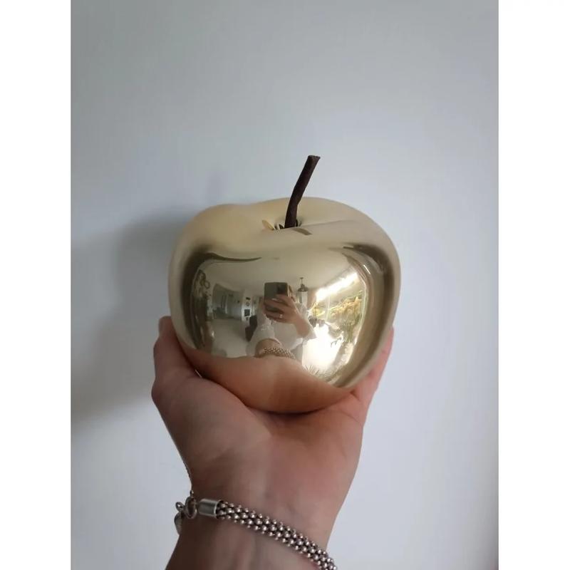 Porównanie jabłka i soku