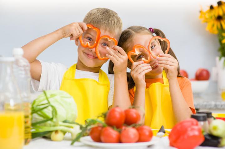 Kluczowe produkty w diecie dziecka – co warto wprowadzić do jadłospisu?