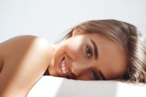 Czy owoce i warzywa mogą być sekretami młodszej skóry? Zobacz, jak spowolnić proces starzenia się!