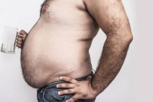 Obalamy mit piwnego brzucha: prawda o alkoholowych kaloriach